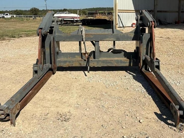 pemberton-pipe-/-pole-fork-attachment---model-jd644-image-2