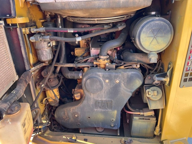 2019-caterpillar-299d2-xhp-image-27
