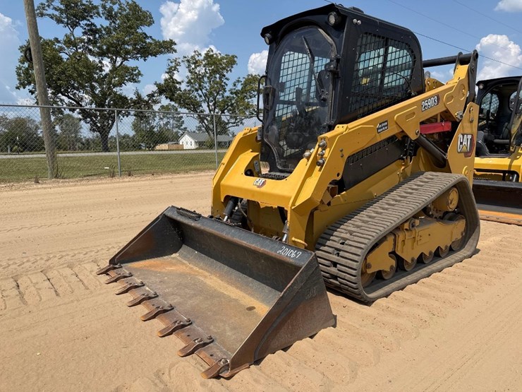 2023-caterpillar-259d3-image-2