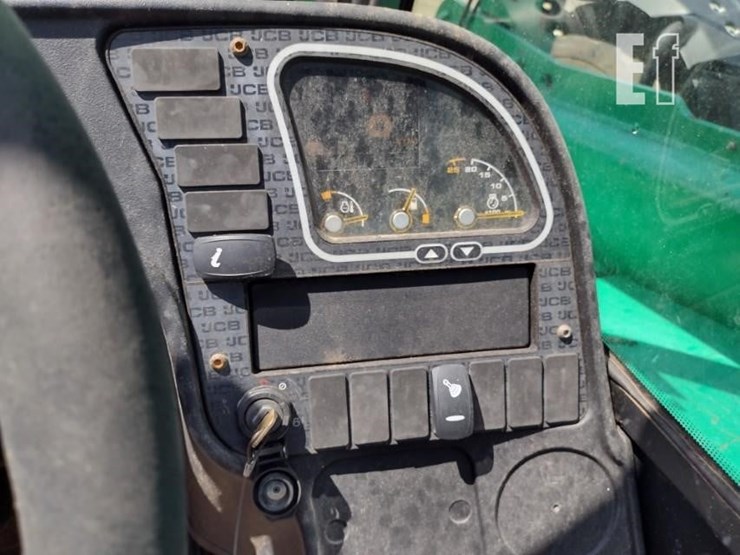2017-jcb-510-42-image-8