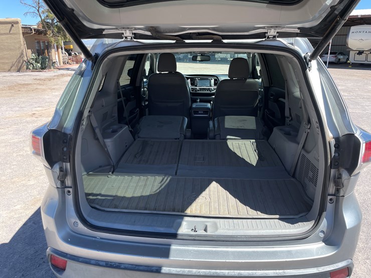 2016-toyota-highlander-image-72