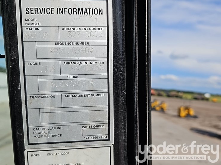2014-caterpillar-d6k2-lgp-image-35