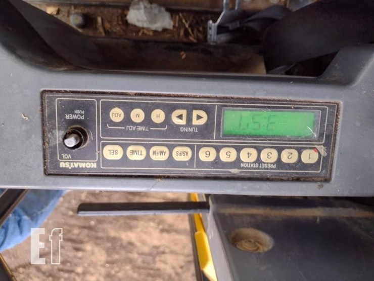 komatsu-pc220-lc-8-image-11