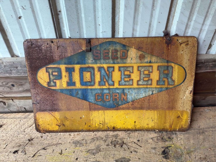 pioneer-seed-corn-sign-image-6
