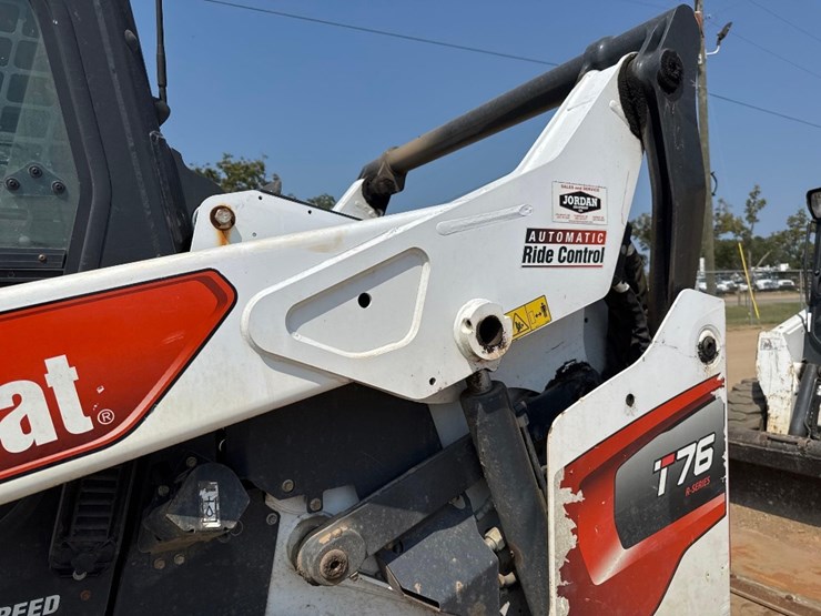 2020-bobcat-t76-image-22