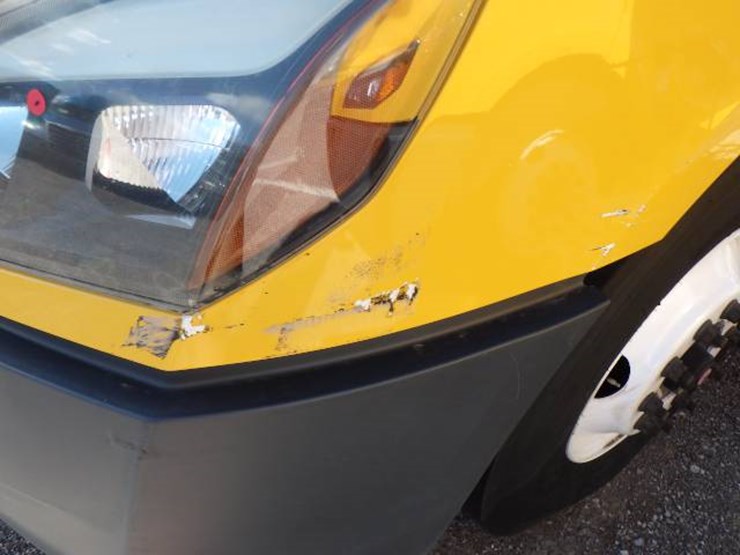 2019-freightliner-cascadia-126-image-2