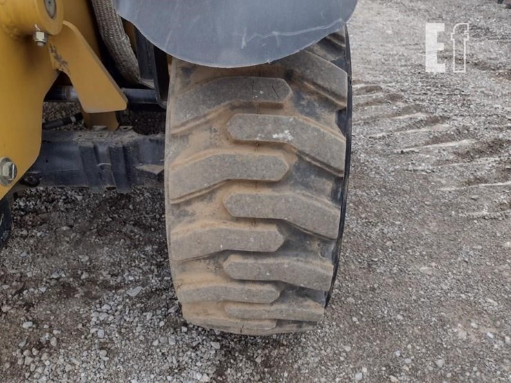 2010-caterpillar-th255-image-23