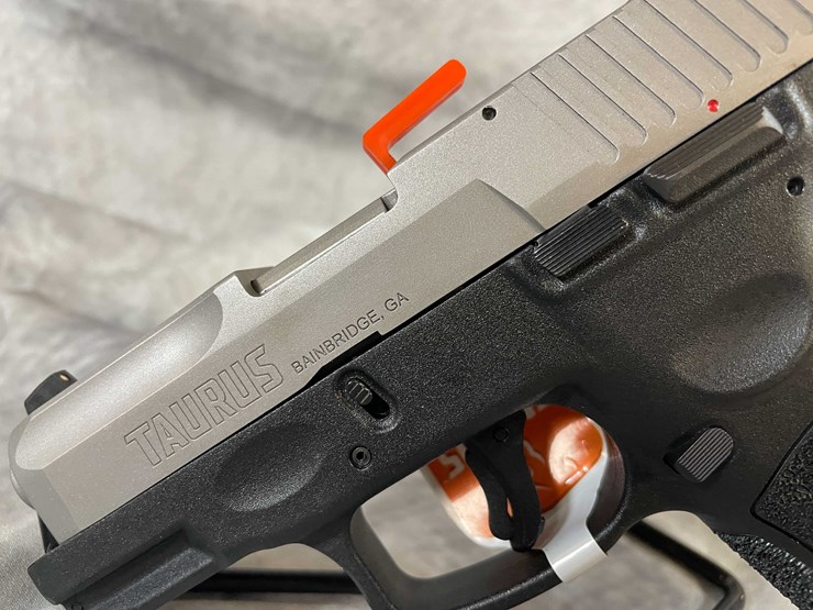 #4778-•-taurus-g2c-compact-40-s&w-pistol,-sn:-agc106105-image-17