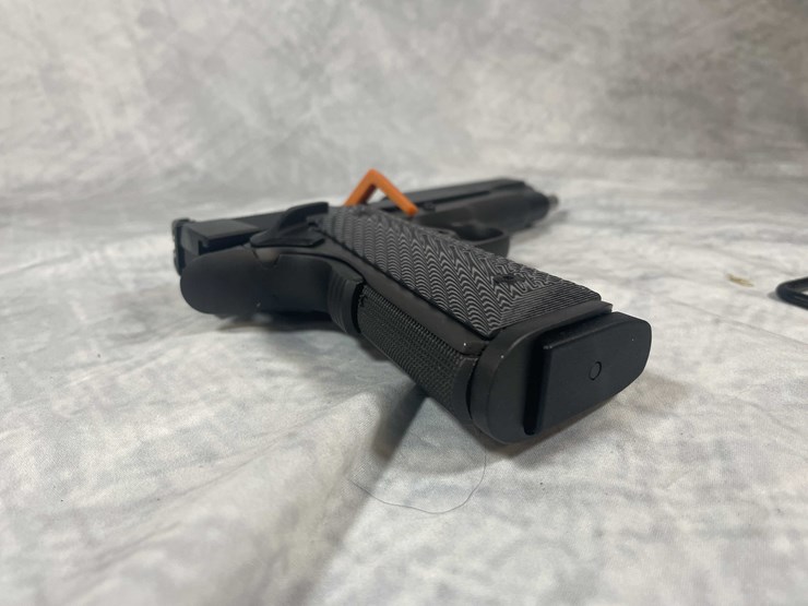 #4814-•-rock-island-model-1911-45-auto-pistol,-sn:-ria2732321-image-5