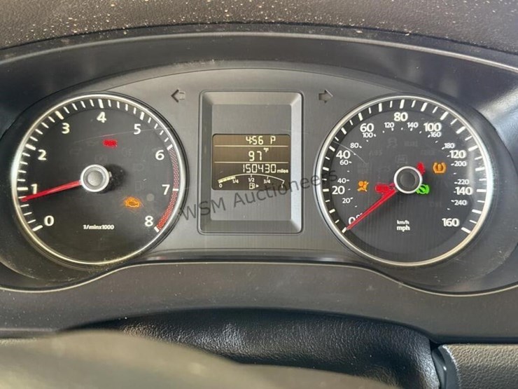 2013-volkswagen-jetta-sdn-image-15