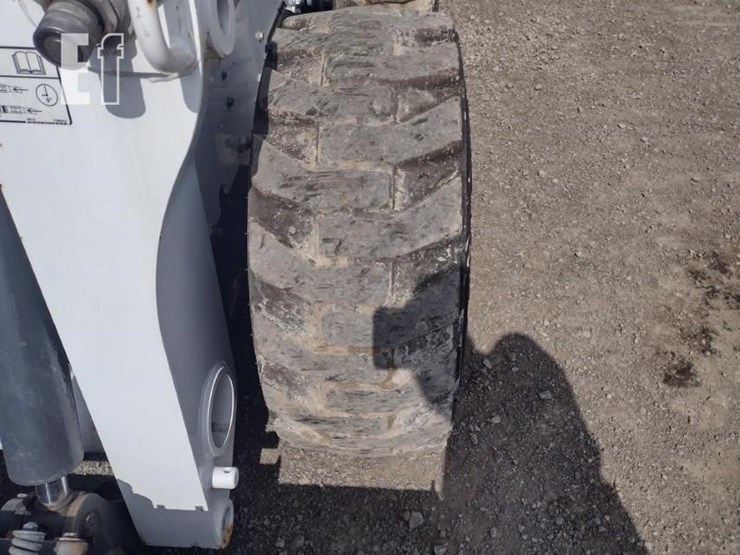 2022-bobcat-s740-image-22