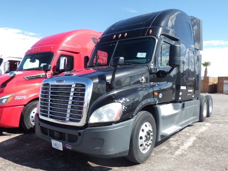 freightliner-cascadia-125-image-1