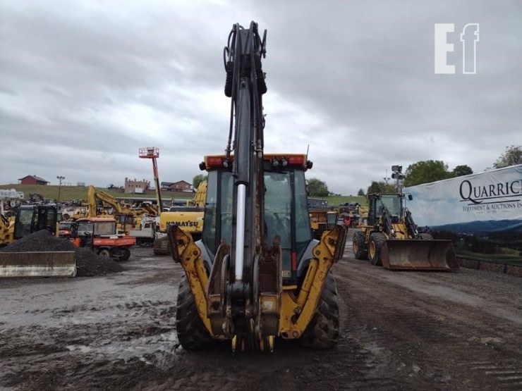 2019-deere-410l-image-4