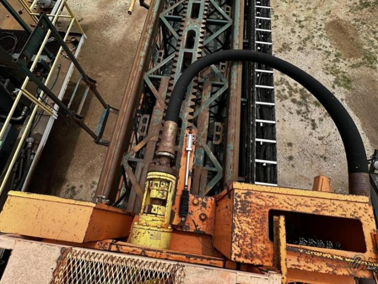 2008-caterpillar-c18-image-24