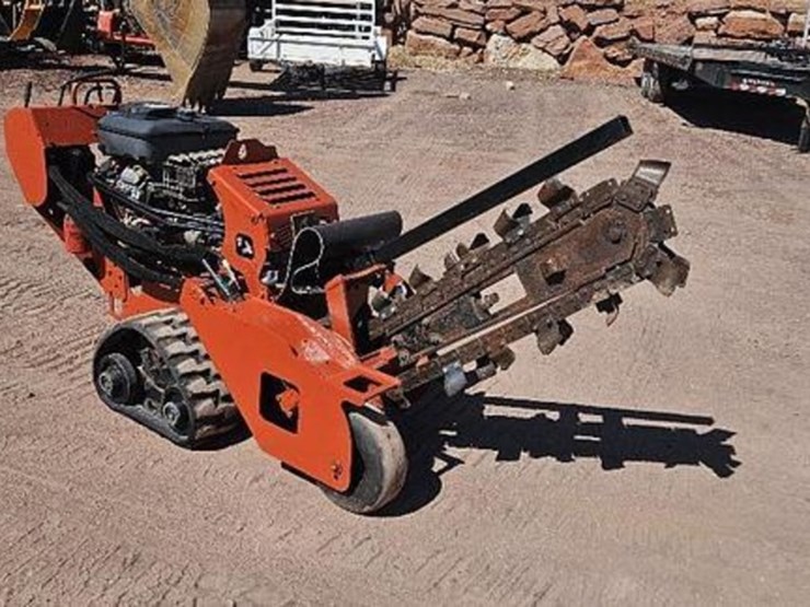 ditch-witch-rt12-image-2