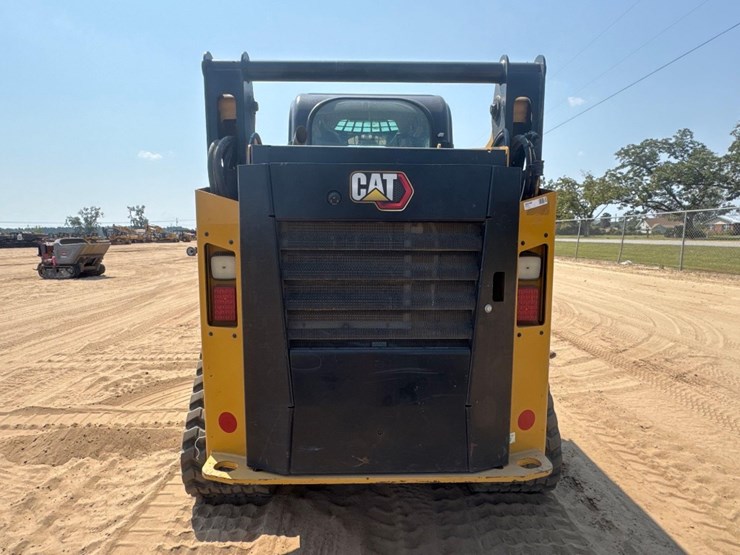 2023-caterpillar-259d3-image-7