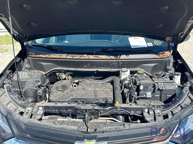 2021-chevrolet-equinox-ls-image-9