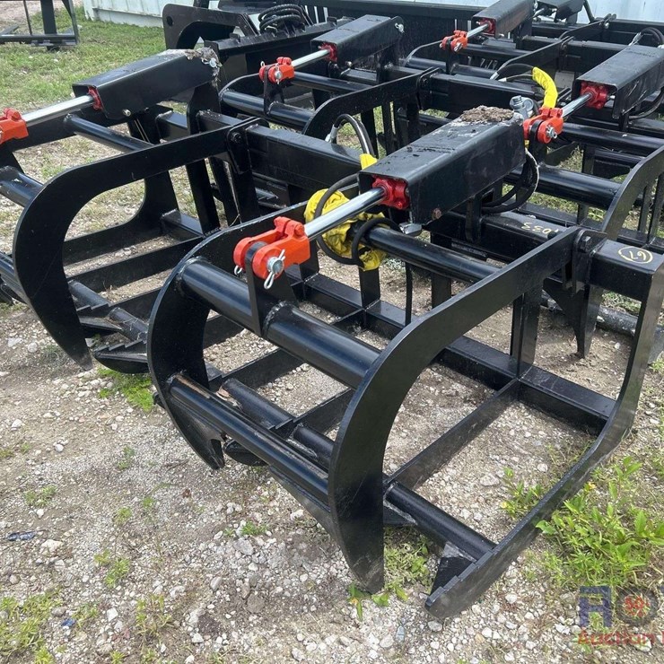 2025 JMR 72in Dual Cylinder Grapple Skid Steer Attachment