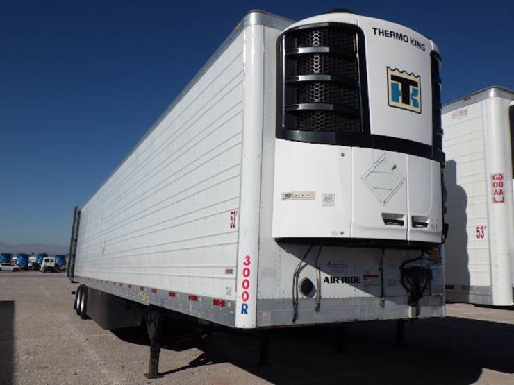 2017-utility-3000r-image-2