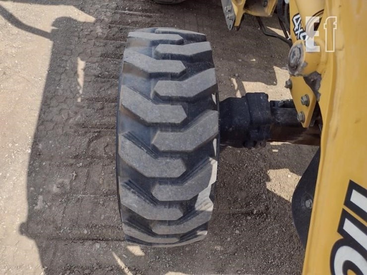 2005-deere-110-image-21