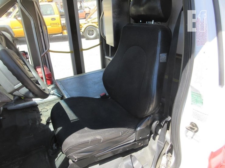 2016-ford-f550-image-10