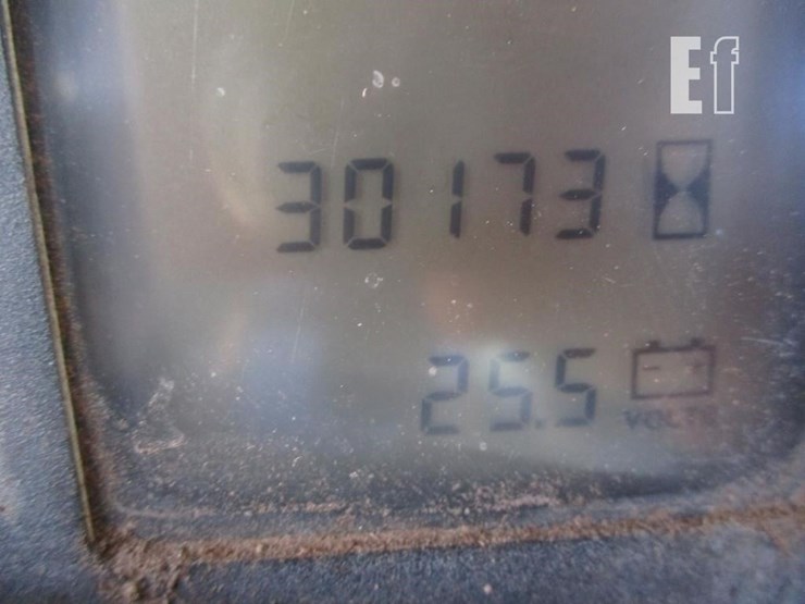 2000-deere-624h-image-23