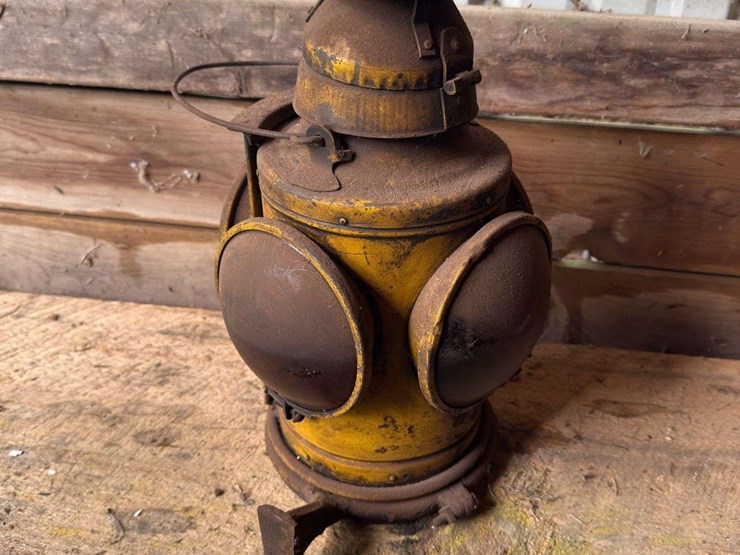 handlan-lantern-image-4