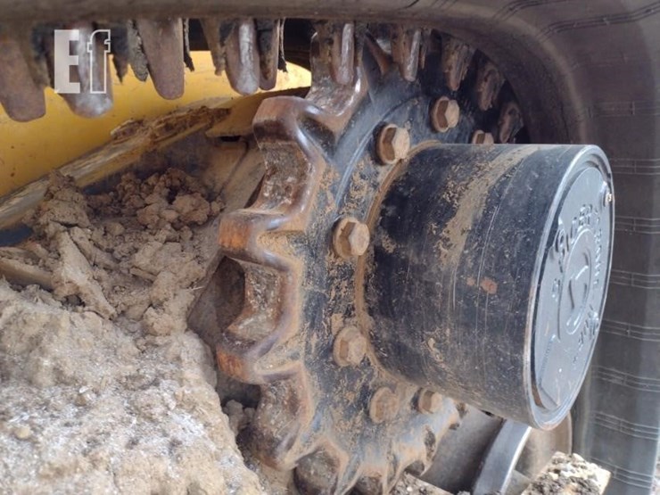 deere-325g-image-21