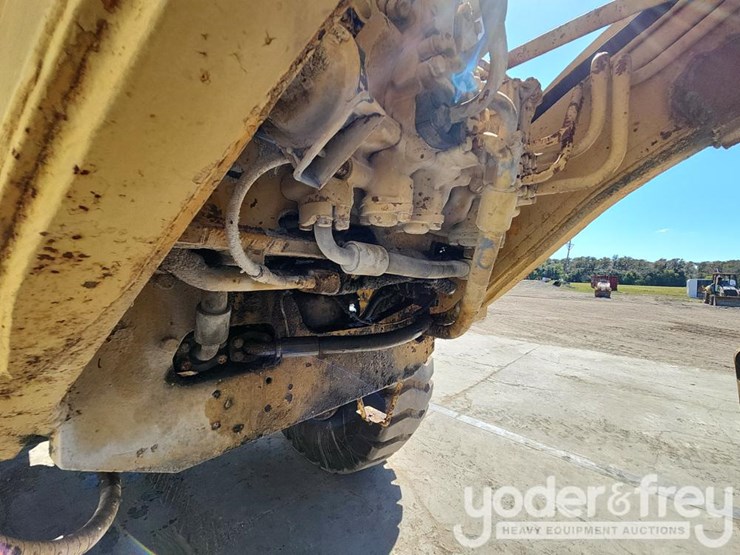 caterpillar-16g-image-37