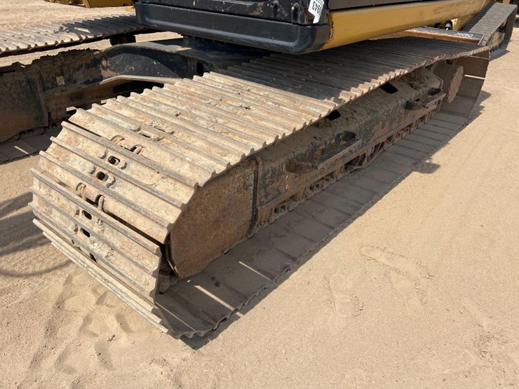 2016-caterpillar-313fl-image-22
