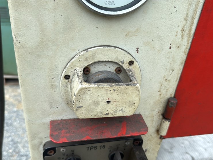 #131-•-vertical-band-saw-image-13