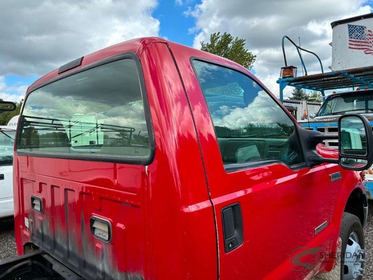 2006-ford-f350-image-18