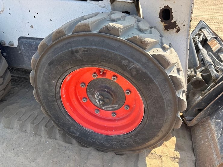 2019-bobcat-s770-image-11