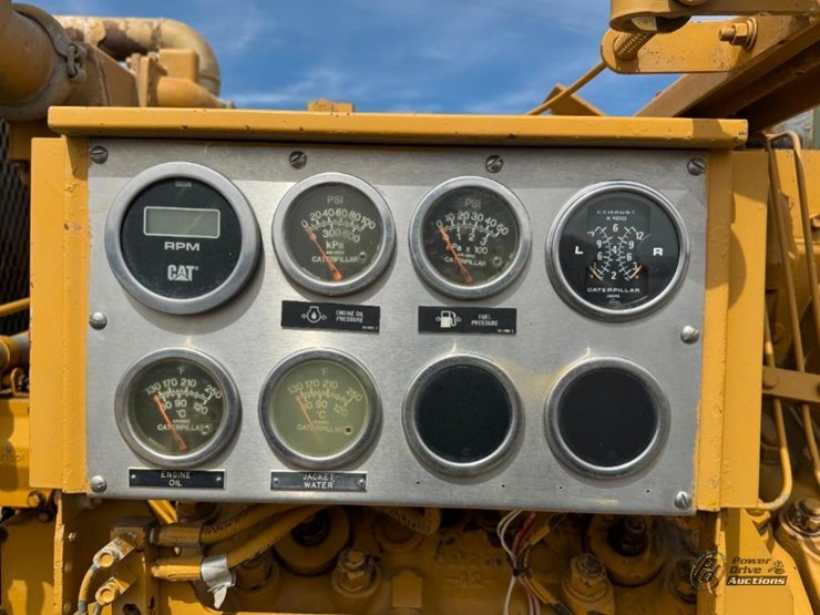 caterpillar-d379-image-6