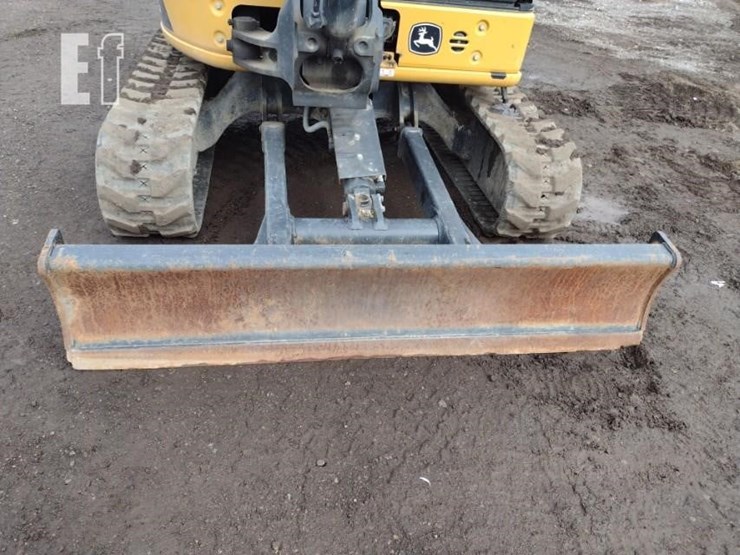 2022-deere-35g-image-21