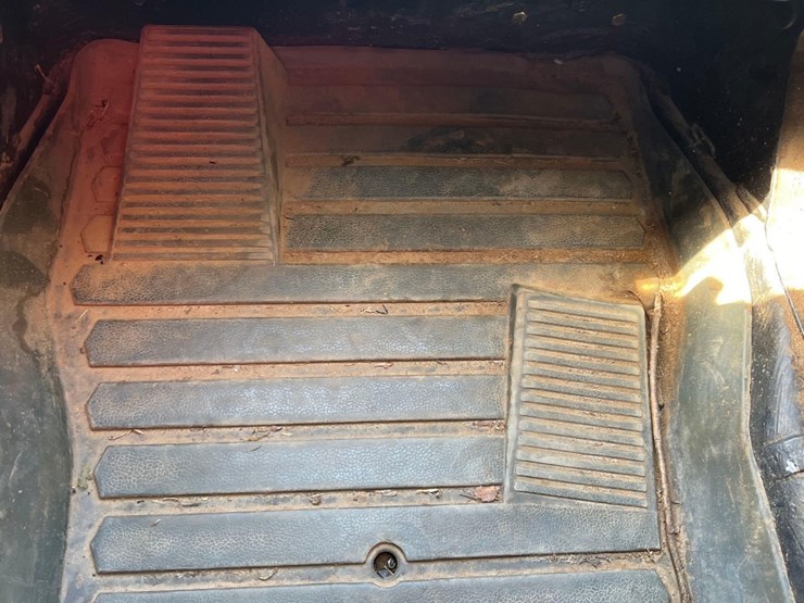 2019-caterpillar-299d2-xhp-image-32