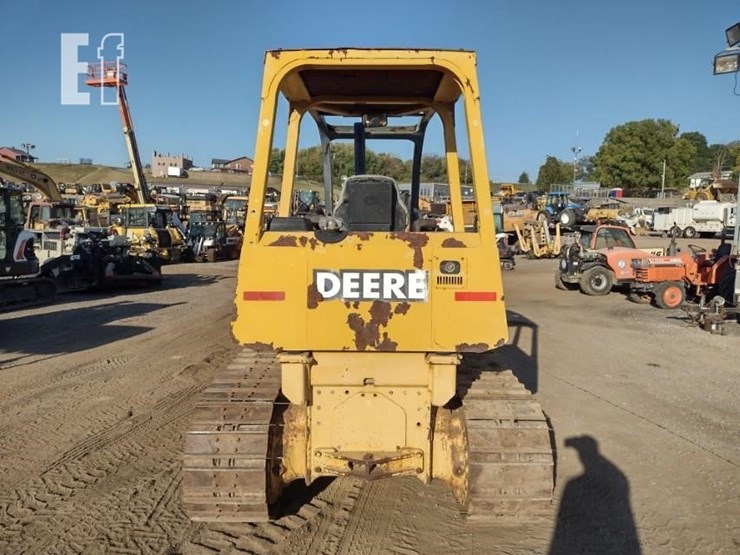 2004-deere-550h-lt-image-4
