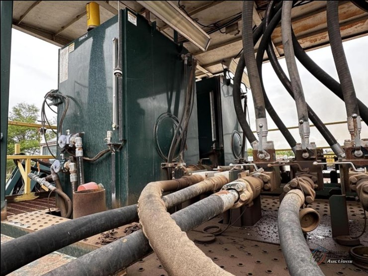 2008-caterpillar-c18-image-14