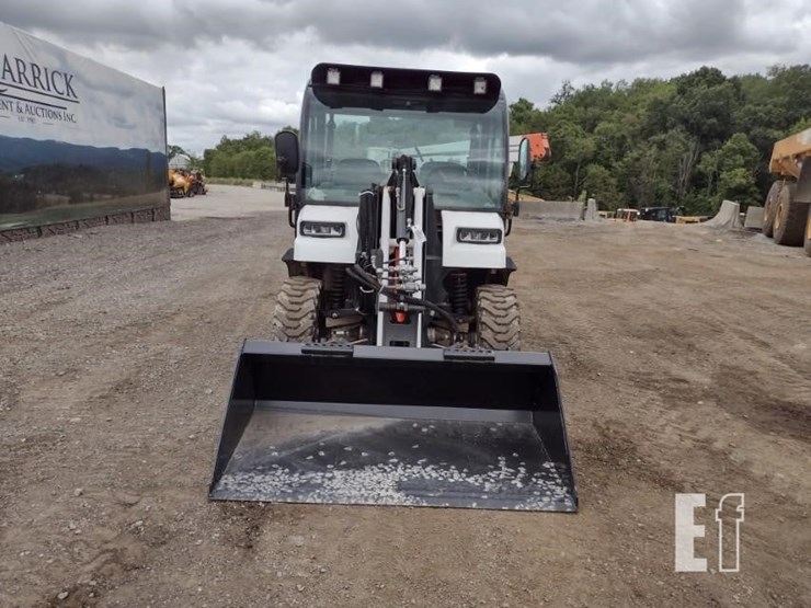 2022-bobcat-toolcat-uw56-image-4