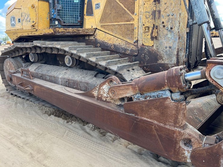 2015-deere-1050k-image-21