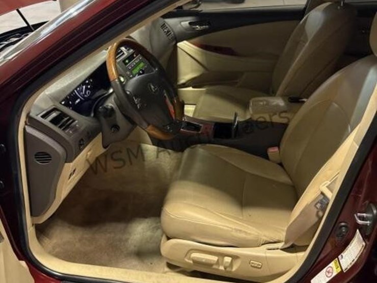 2007-lexus-es-350-sdn-image-24