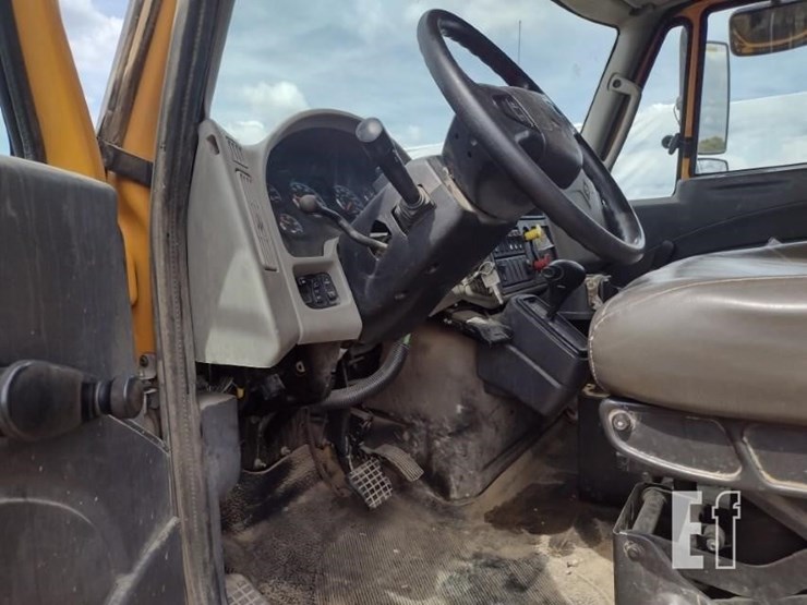 2018-international-durastar-4300-image-14