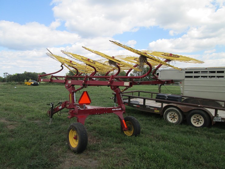 2015-new-holland-1022-image-4