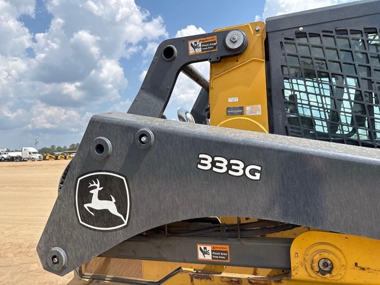 2022-deere-333g-image-23