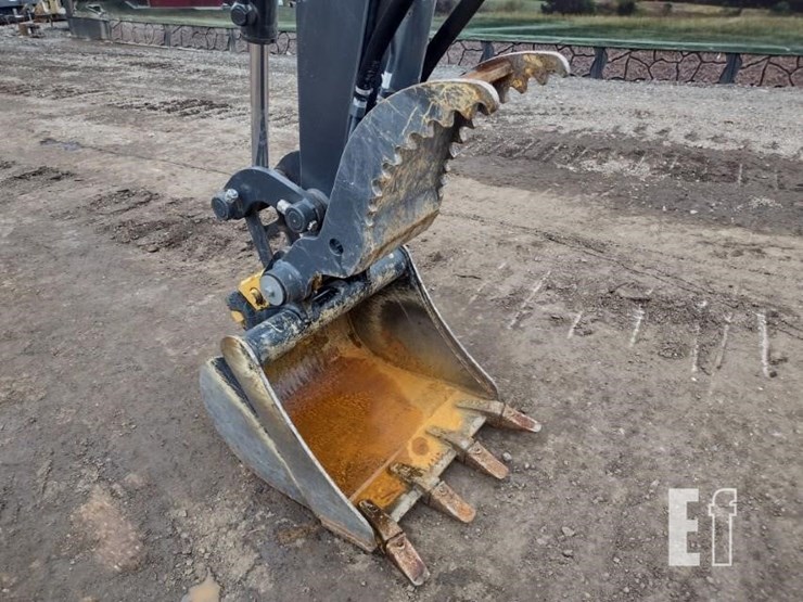 2023-deere-35g-image-16