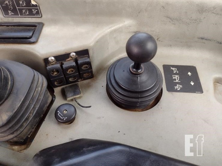 2008-caterpillar-d6t-lgp-image-11