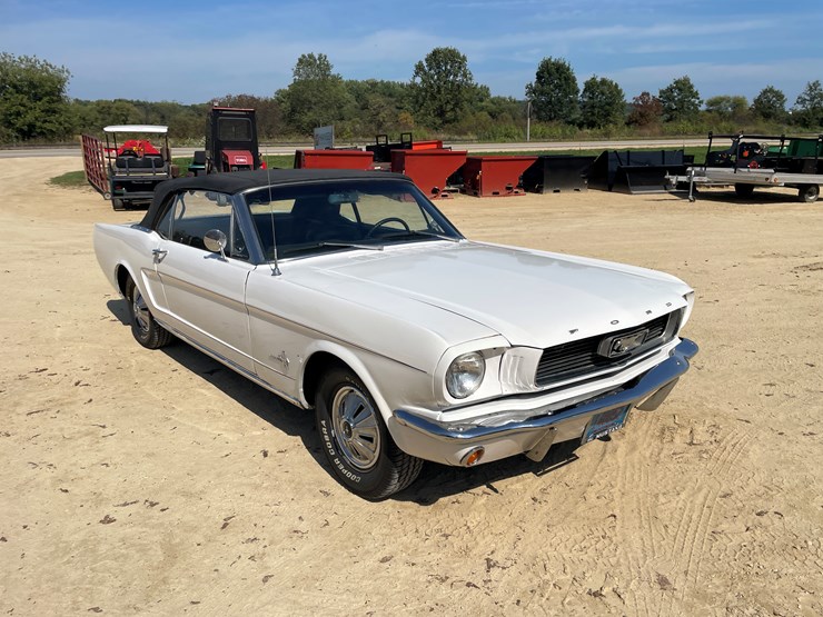 #7017-•-1966-ford-mustang-convertible-(downing,-wi)-(has-wi-title)-image-22