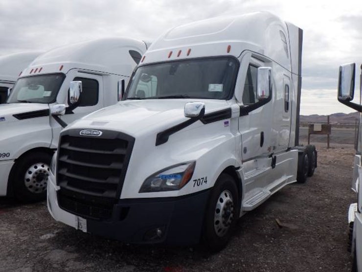 2024-freightliner-cascadia-126-image-1
