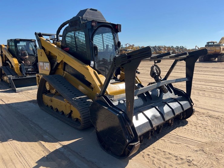 2019-caterpillar-299d2-xhp-image-5