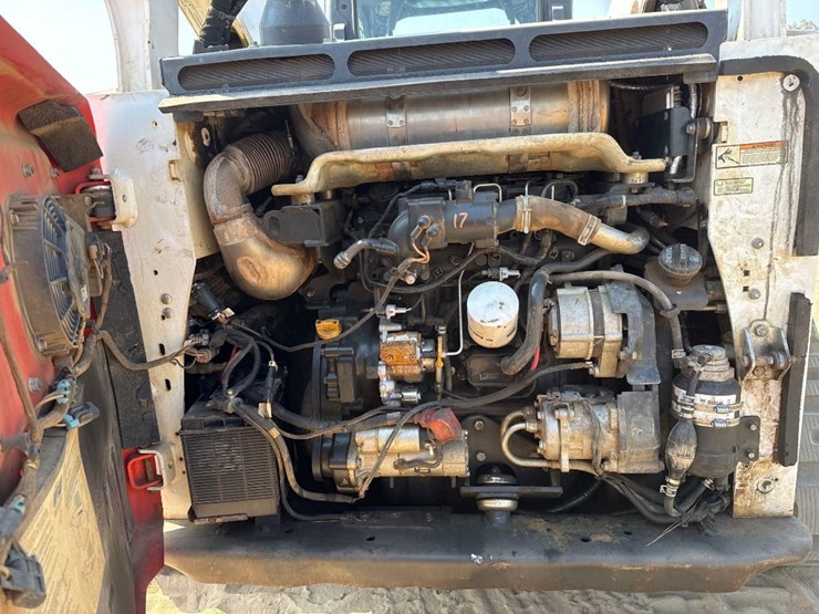 2020-bobcat-t870-image-18